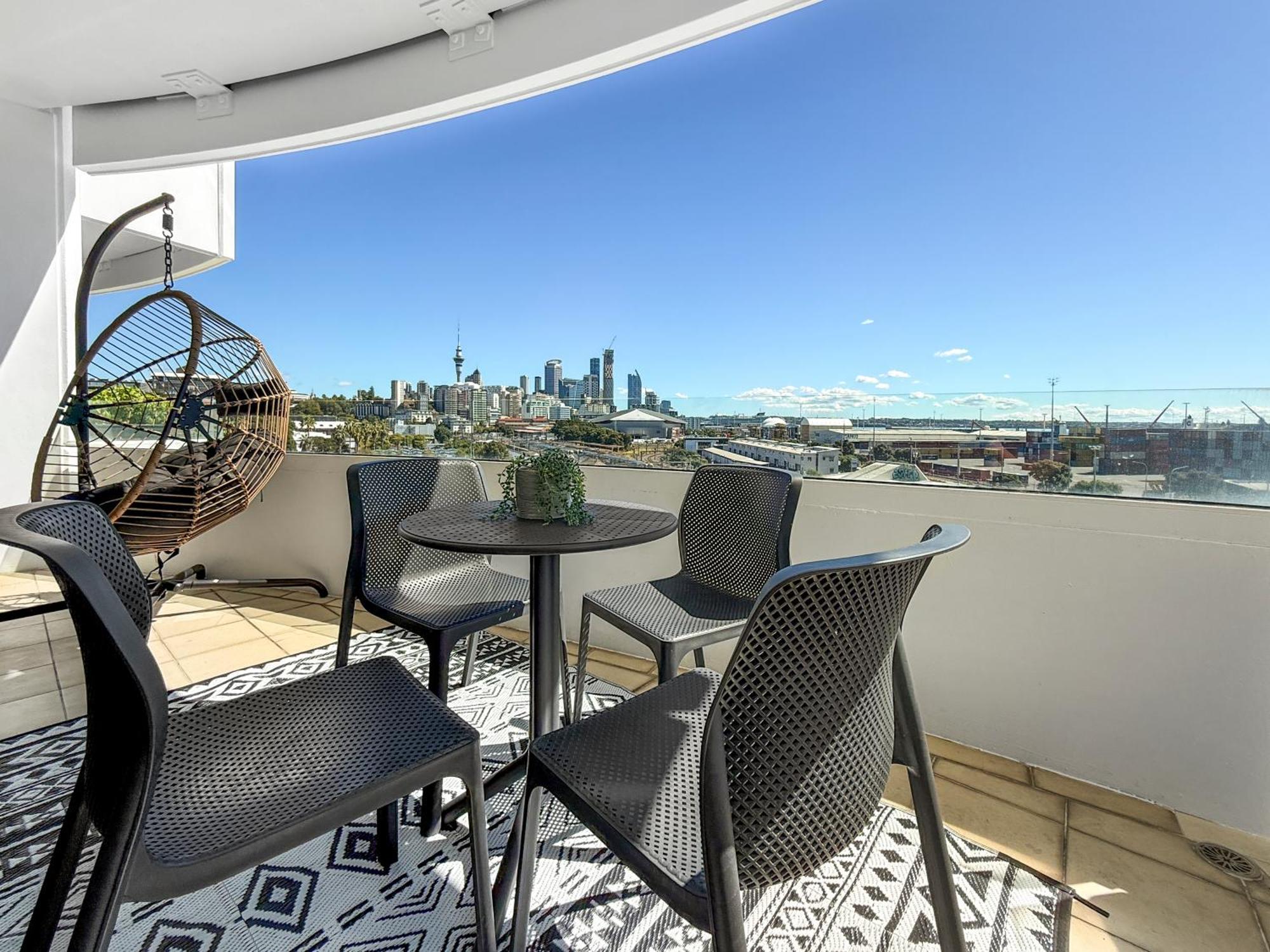 Le Mirage- Stylish, Central Apartment With Pools, Sauna, More Auckland Eksteriør bilde